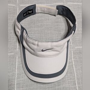 Nike Unisex Sports Visor